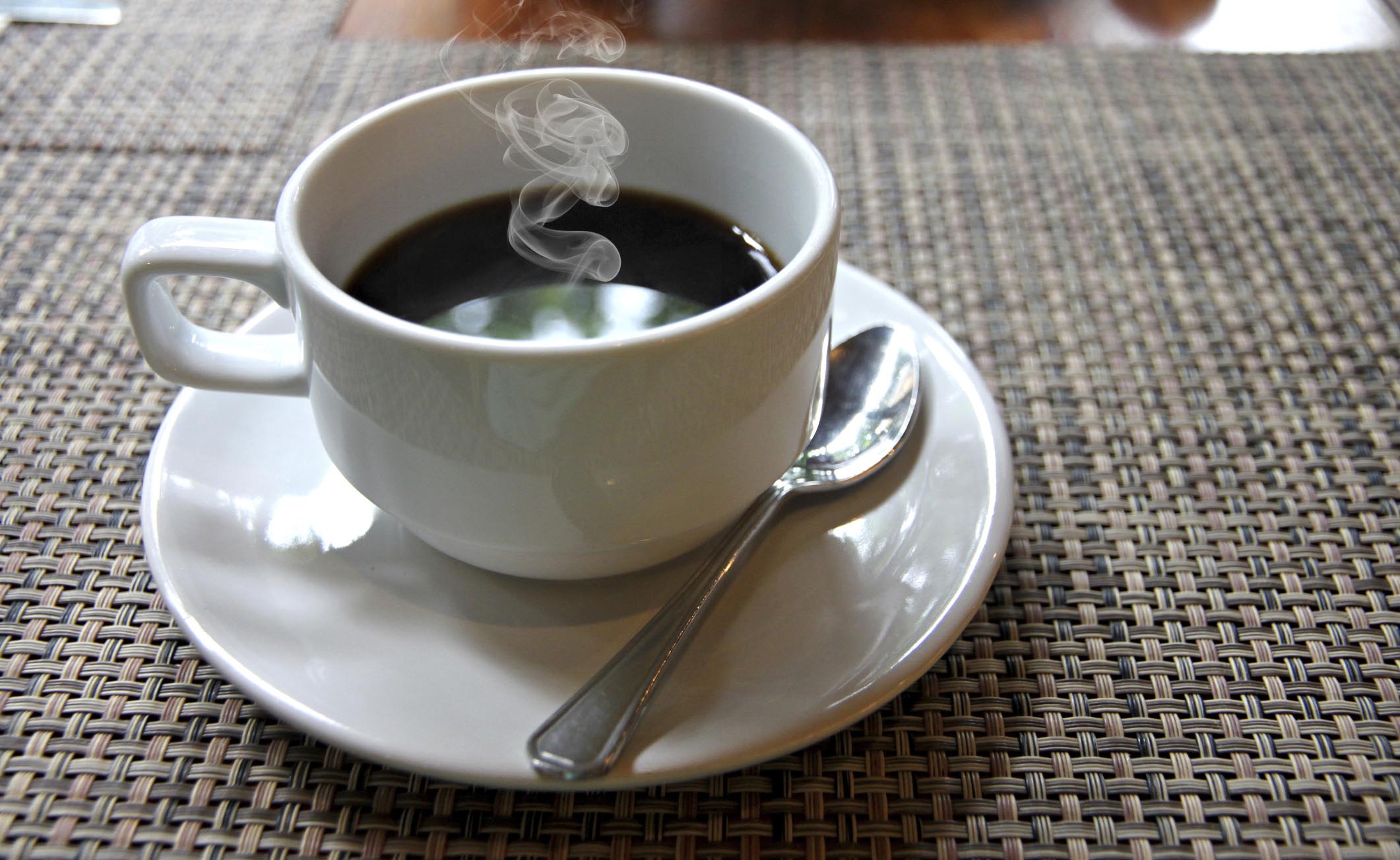 Perché il caffè ha un effetto lassativo?