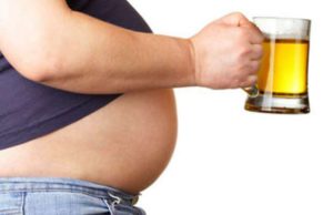 Bere birra può far bene al colesterolo buono
