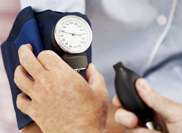 ipertensione misurare pressione