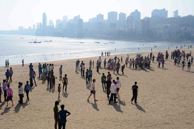 Chowpatty spiaggia inquinata